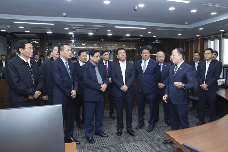 Công ty Điện lực Nhà nước: 1 năm hoạt động và những đóng góp cho an ninh năng lượng Thủ tướng Chính phủ nghe báo cáo về hệ thống điện quốc gia.