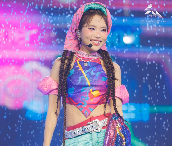Em Xinh Say: Phương Mỹ Chi khiến khán giả bùng nổ với màn kết hợp xẩm – hip hop Phương Mỹ Chi trong tiết mục Duyên - Ảnh: BTC