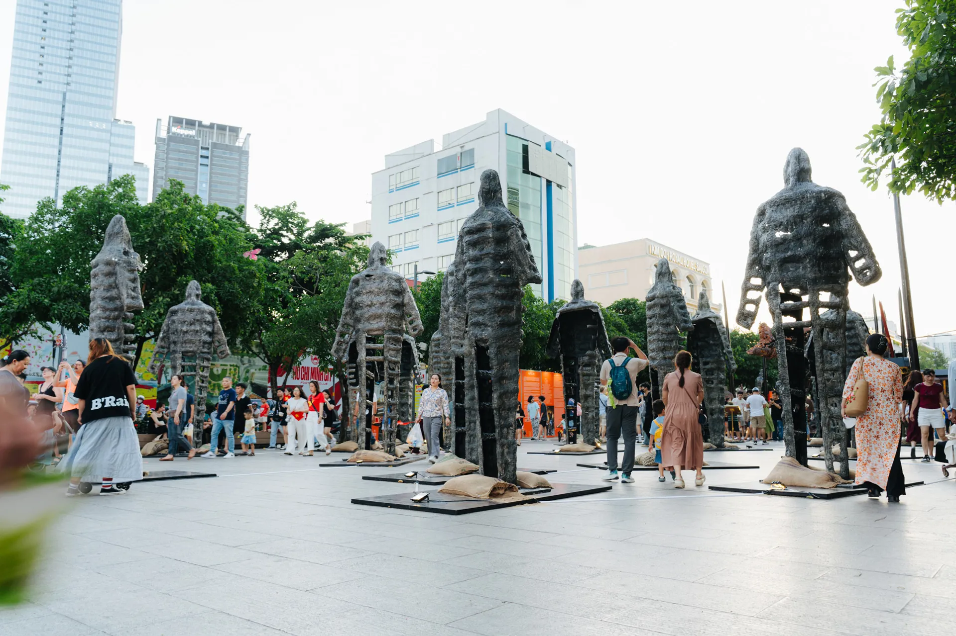 Triển l&atilde;m tại phố đi bộ Nguyễn Huệ