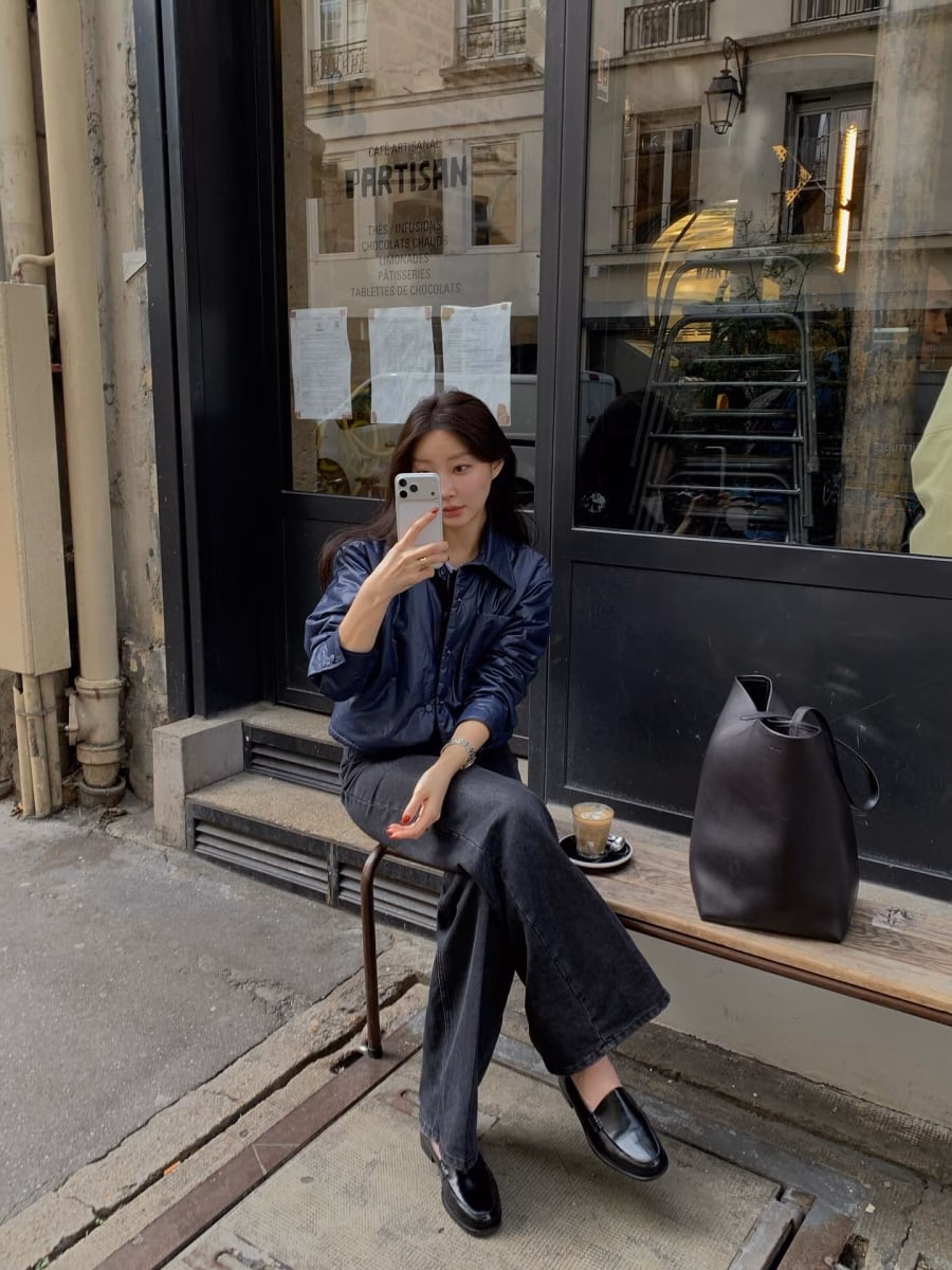 Loafer mỏng, d&aacute;ng gọn, m&agrave;u s&aacute;ng tạo cảm gi&aacute;c trẻ trung