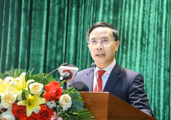 Phạm Đức Ấn ph&aacute;t biểu tại buổi gặp gỡ doanh nghiệp