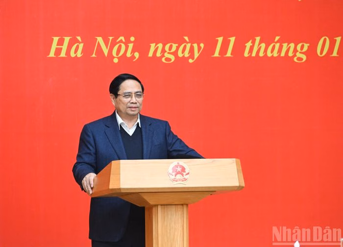 Thủ tướng Phạm Minh Ch&iacute;nh ph&aacute;t biểu chỉ đạo