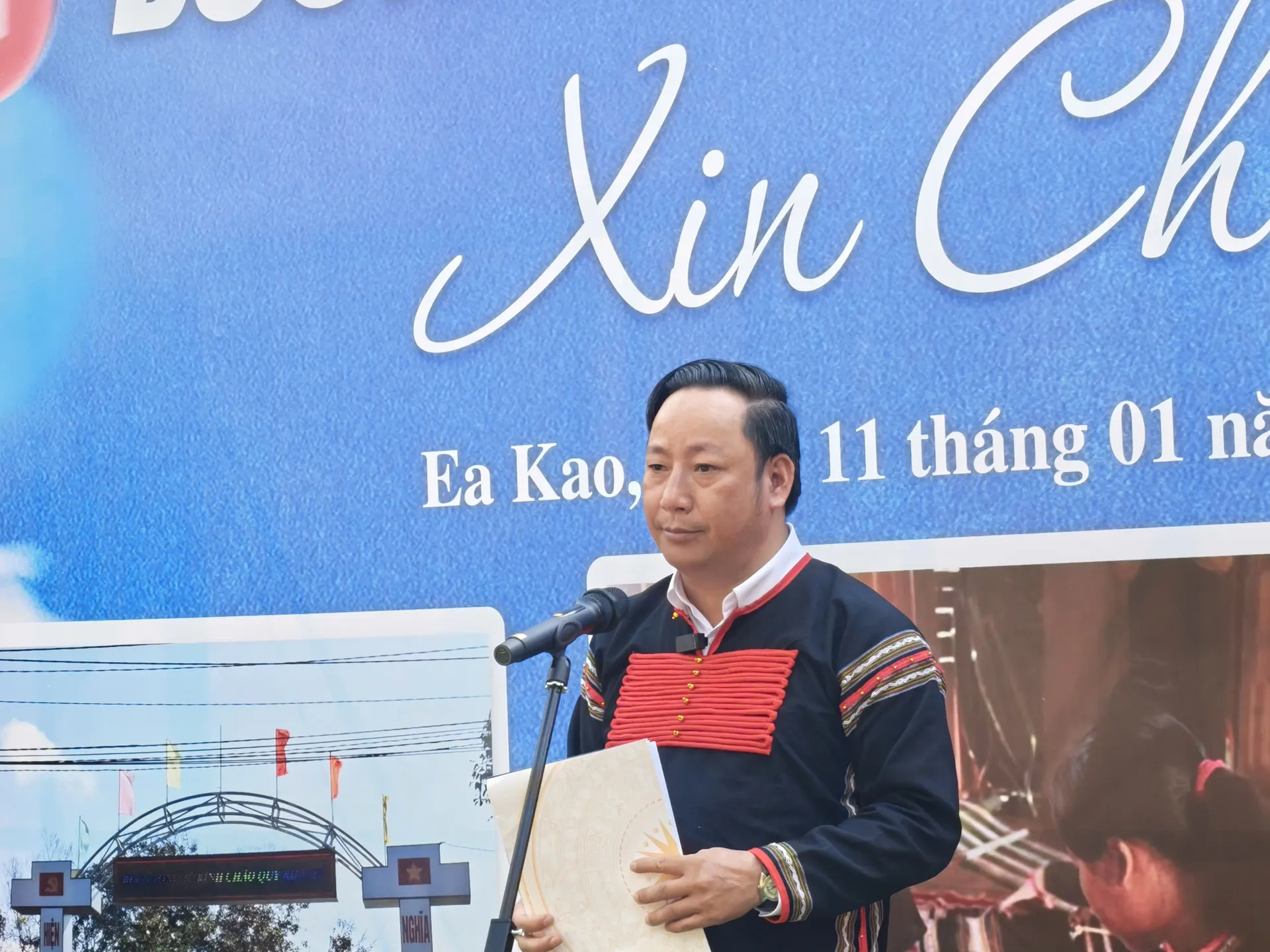 Ph&oacute; Chủ tịch UBND phường Ea Kao ph&aacute;t biểu tại livestream