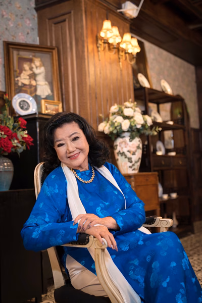 NSND Kim Cương chia sẻ về hạnh phúc được cống hiến cho nghệ thuật trong hòa bình NSND KIM CƯƠNG: Làm nghệ sĩ của đất nước hòa bình, thật hạnh phúc! - Ảnh 1.