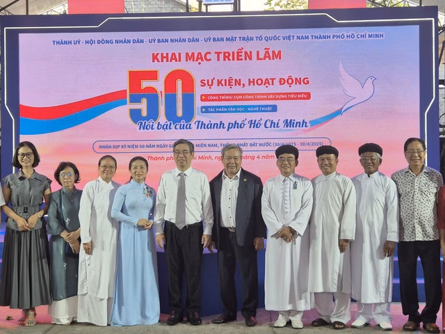 Khoảnh khắc giao lưu đặc biệt Giao lưu với nghệ sĩ