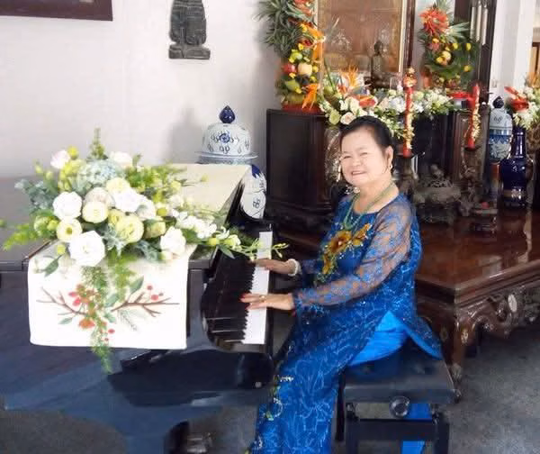 NSƯT Tuyết Nga