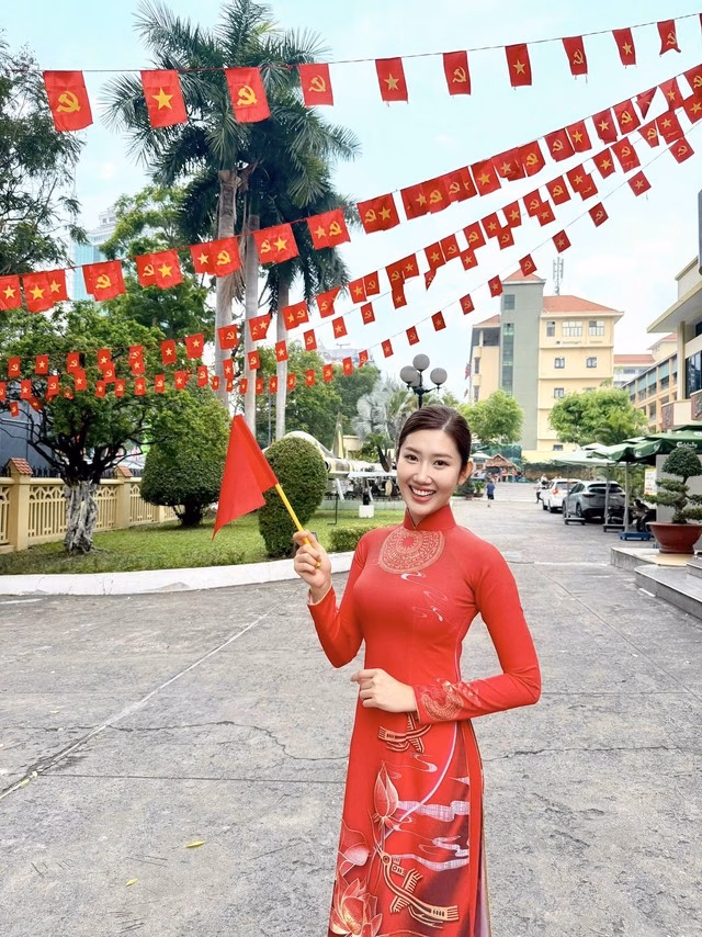 Lan Ngọc, Phương Thanh, Thúy Ngân… hạnh phúc sau diễu hành - Ảnh 5.