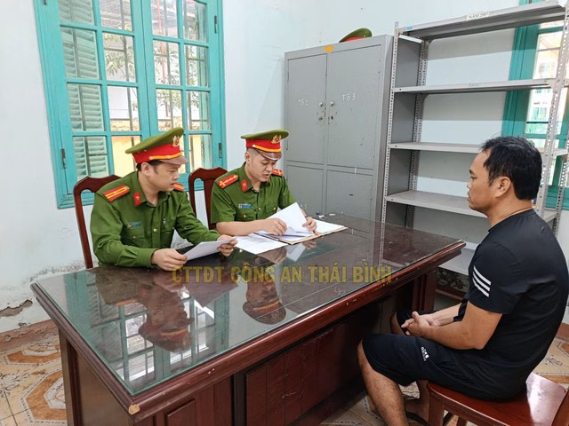 Trần Văn Tạo khai nhận hành vi khai thác cát trái phép Trần Văn Tạo khai nhận hành vi khai thác cát trái phép