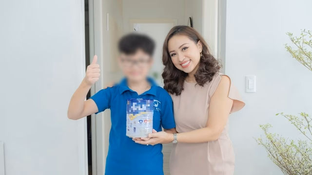 MC Thanh Vân Hugo trong quảng cáo sữa gây tranh cãi MC Thanh Vân Hugo trong quảng cáo sữa gây tranh cãi