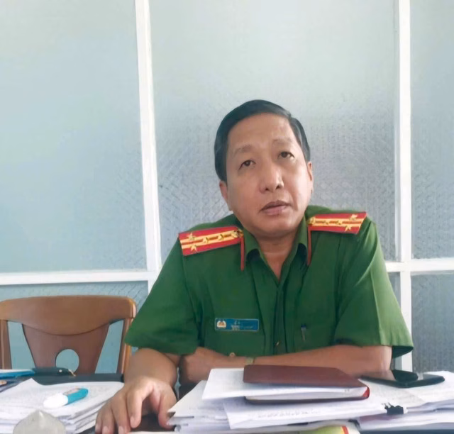 Lê Văn Mót khi còn đương chức Trưởng Công an TP Phú Quốc Hành trình nhúng chàm của cựu Trưởng Công an TP Phú Quốc Lê Văn Mót- Ảnh 1.