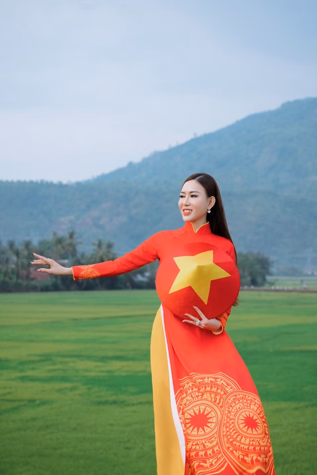 Hoa hậu Lương Thị Thùy Dung gây ấn tượng