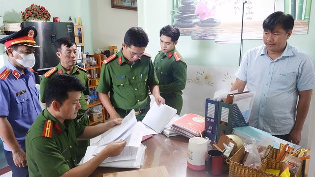 Tài liệu thu giữ tại hiện trường Chứng cứ quan trọng vụ án
