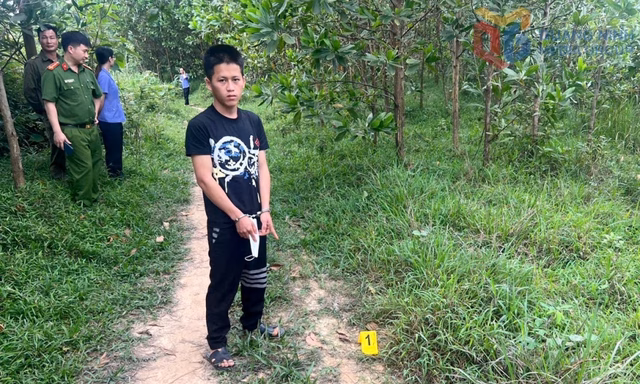 Nam thanh niên19 tuổi giở trò đồi bại với người phụ nữ thu mua phế liệu- Ảnh1. Nam thanh niên19 tuổi giở trò đồi bại với người phụ nữ thu mua phế liệu- Ảnh1.