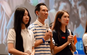 NSƯT Thái Sơn và dàn diễn viên trong hậu trường Cha tôi, người ở lại