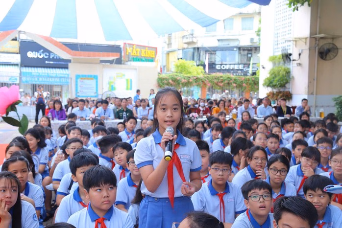 Bất ngờ ở một lễ tổng kết năm học: Khi phụ huynh cũng được vinh danh