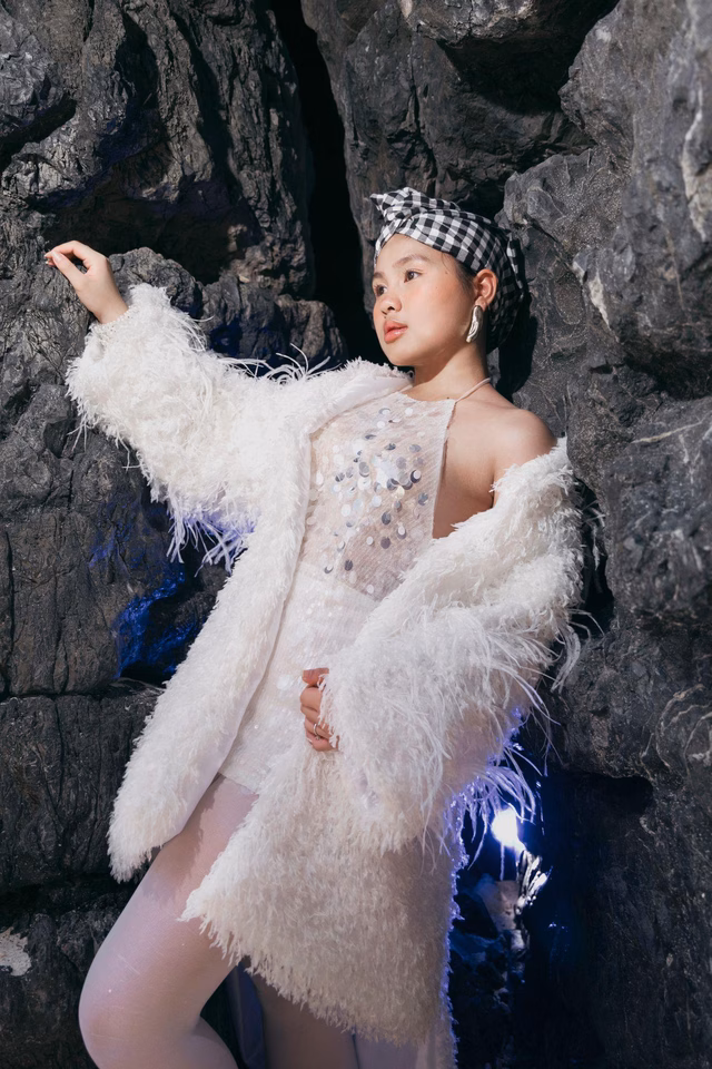 Teen Model Bảo Phương Tỏa Sáng Tại “The New Generation of Models” Của Siêu Mẫu Xuân Lan Teen Model Bảo Phương Tỏa Sáng Tại “The New Generation of Models” Của Siêu Mẫu Xuân Lan
