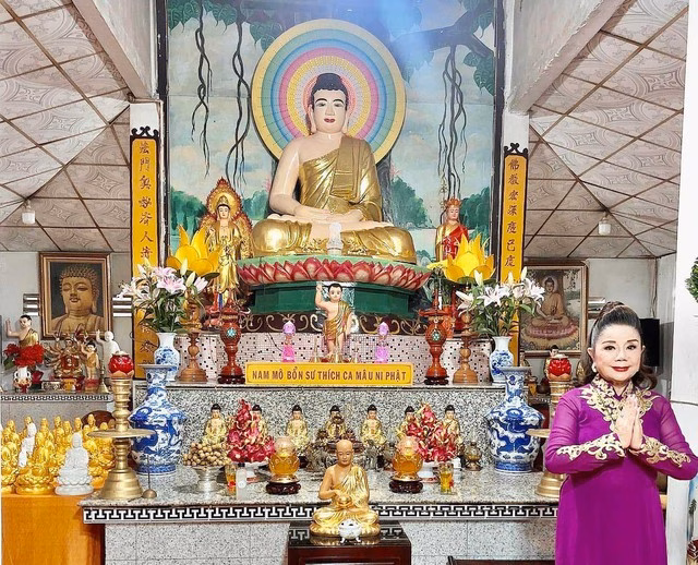 NSND Thoại Miêu: Tấm lòng son sắt với nghệ thuật và đạo Phật NSND Thoại Miêu, NSND Phượng Loan, NS Chí Tâm hát mừng Đại lễ Phật đản Vesak- Ảnh 4.