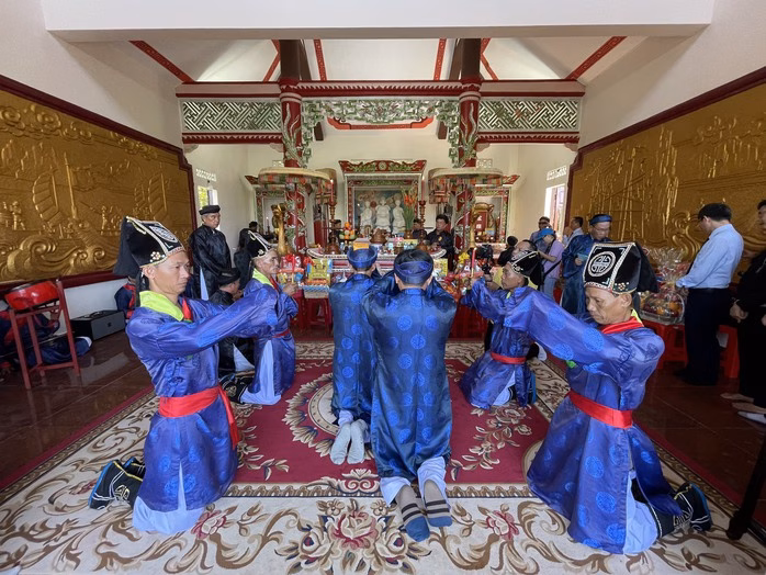 Nghi thức cúng tế trong Lễ hội Yến sào Khánh Hòa Nghi thức cúng tế trong Lễ hội Yến sào Khánh Hòa
