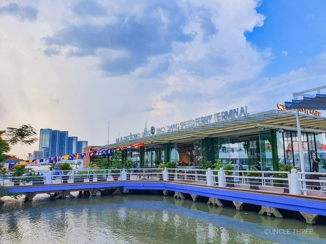 Cầu tàu số 2 - Công viên Bến Bạch Đằng