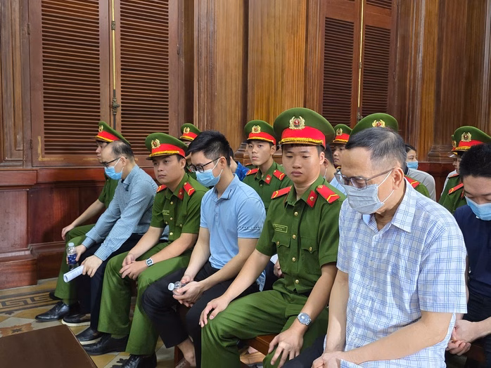 Cựu giám đốc Trung tâm Lý lịch tư pháp quốc gia khai nhận hối lộ Cựu giám đốc Trung tâm Lý lịch tư pháp quốc gia khai nhận hối lộ