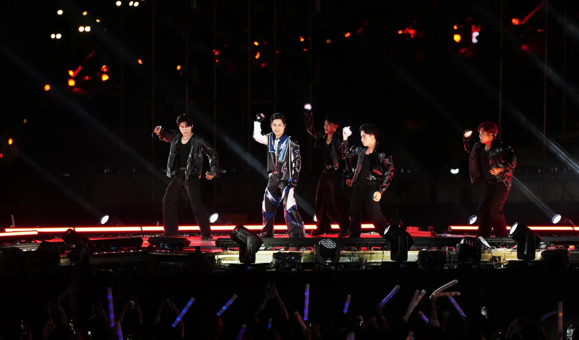 Tăng Duy Tân biểu diễn Tăng Duy Tân biểu diễn tại GAMA Music Racing Festival 2025