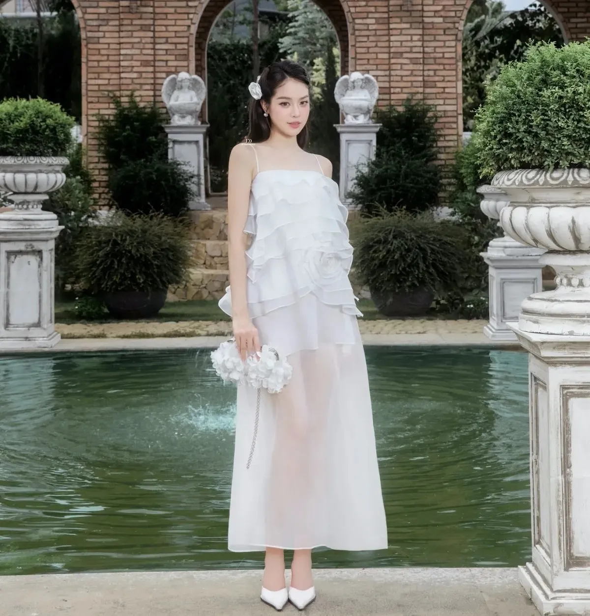 Hoa hậu Thanh Thủy tỏa sáng Hoa hậu Thanh Thủy trong vai trò giám khảo