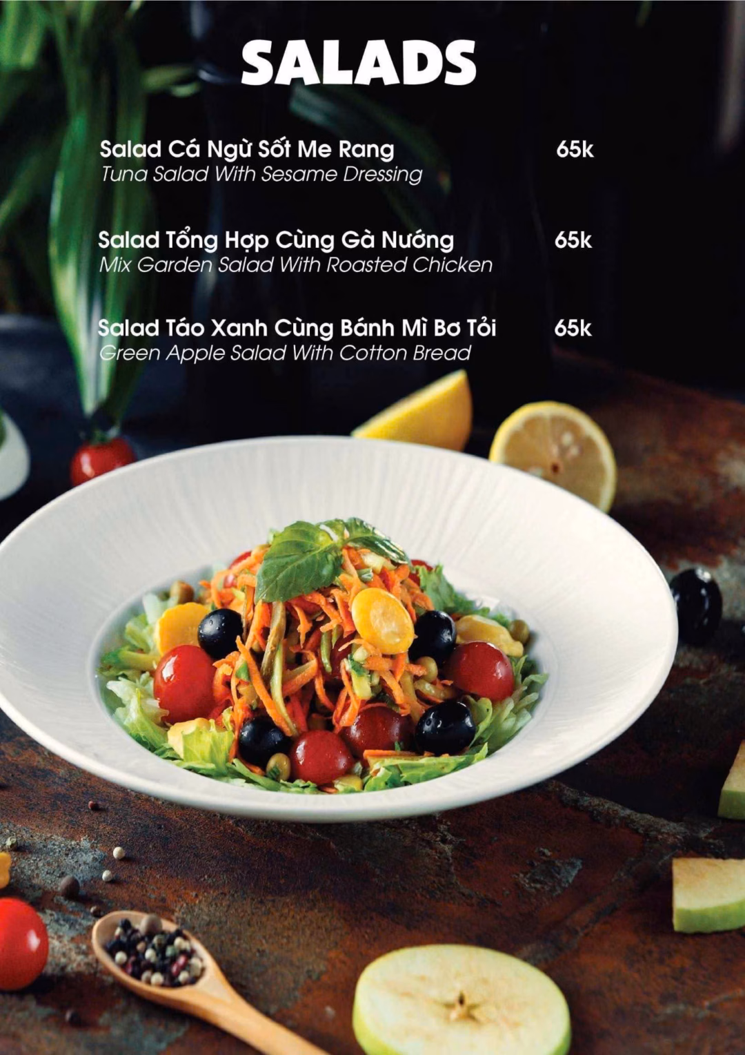 Tọa lạc ngay sát mép biển Sầm Sơn