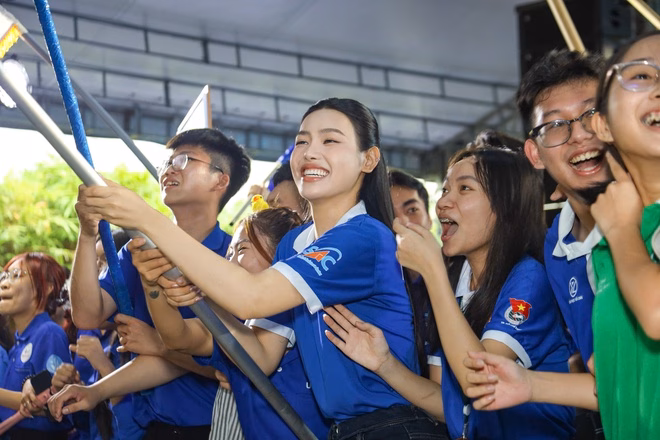 Hoa hậu, á hậu tham gia chiến dịch tình nguyện Hoa hậu, á hậu đồng hành cùng chiến dịch tình nguyện năm nay