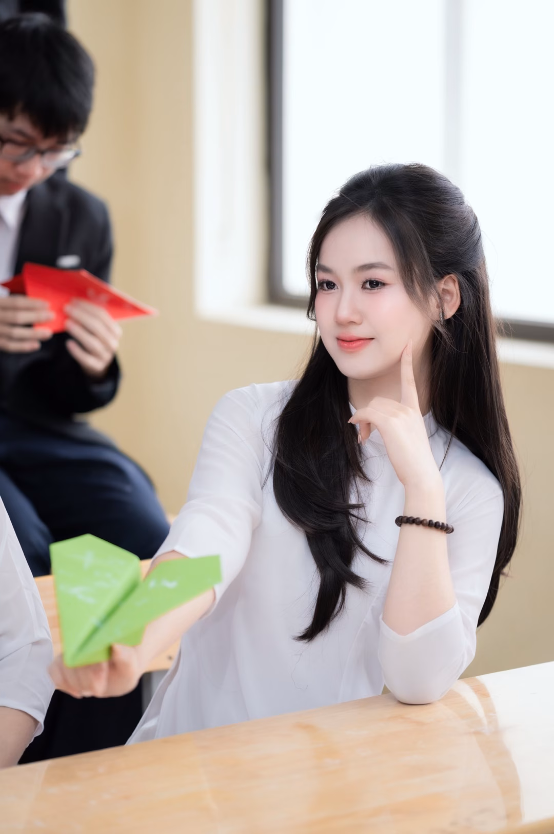 Cô gái Phú Thọ đạt điểm tuyệt đối khối A00: Visual cực phẩm, học mà không gò ép Lộ EQ của Thủ khoa khối A00 Hiền Mai khi lên VTV, netizen: Tiểu thuyết còn không dám viết nữ chính cỡ này- Ảnh 8.