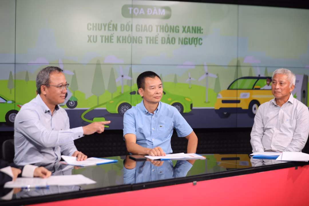 Các chuyên gia nêu ra các giải pháp về chuyển đổi phương tiện xanh.