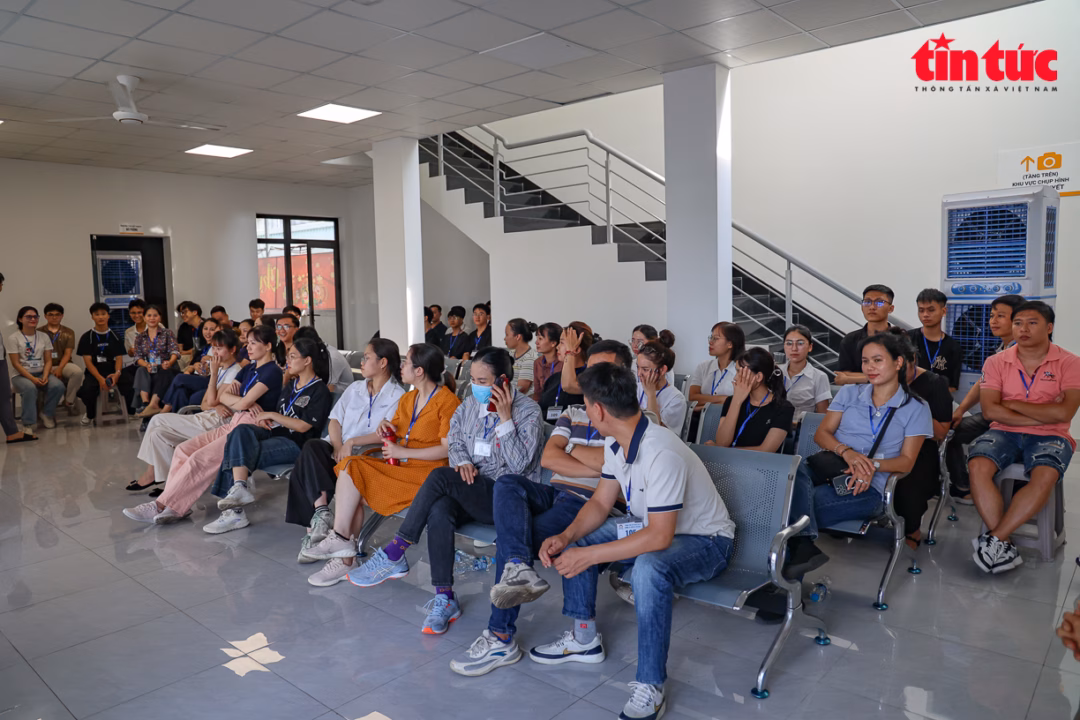 Hà Nội tăng cường sát hạch cấp giấy phép lái xe, yêu cầu hoàn thành trước 30/7 Nhưng thực tế, nhiều học viên dù đã ôn luyện từ lâu, vẫn chưa sẵn sàng tham dự thi vì tâm lý lo lắng.