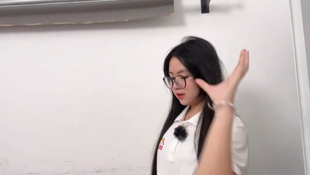 Hành trình nghệ thuật của Ngân Chi: Từ bé nhỏ đến ngôi sao nhí màn ảnh Việt Ngân Chi gây bất ngờ với clip so sánh nhan sắc ngày ấy - bây giờ