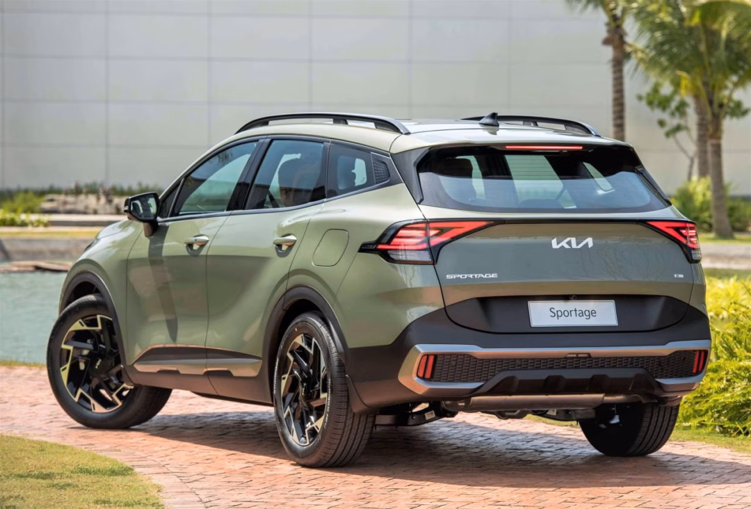 Kia Sportage – SUV Cá Tính, Sang Trọng Và Mạnh Mẽ Cho Trải Nghiệm Lái Tuyệt Vời Kia Sportage: Thiết kế đột phá và công nghệ tiên tiến chinh phục khách Việt - 2