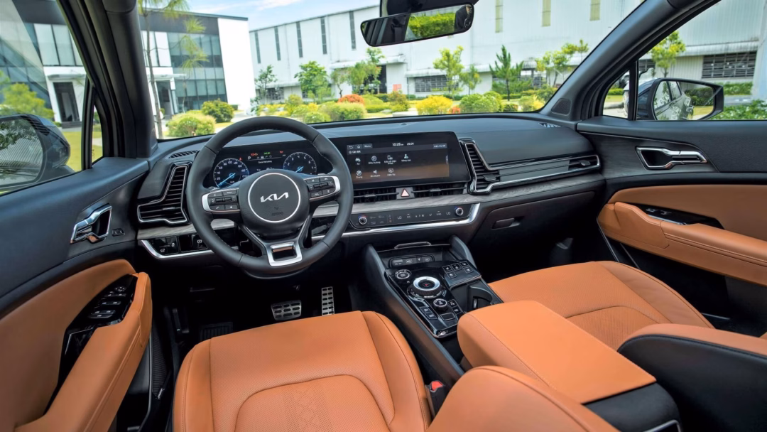 Kia Sportage – SUV Cá Tính, Sang Trọng Và Mạnh Mẽ Cho Trải Nghiệm Lái Tuyệt Vời Kia Sportage: Thiết kế đột phá và công nghệ tiên tiến chinh phục khách Việt - 4