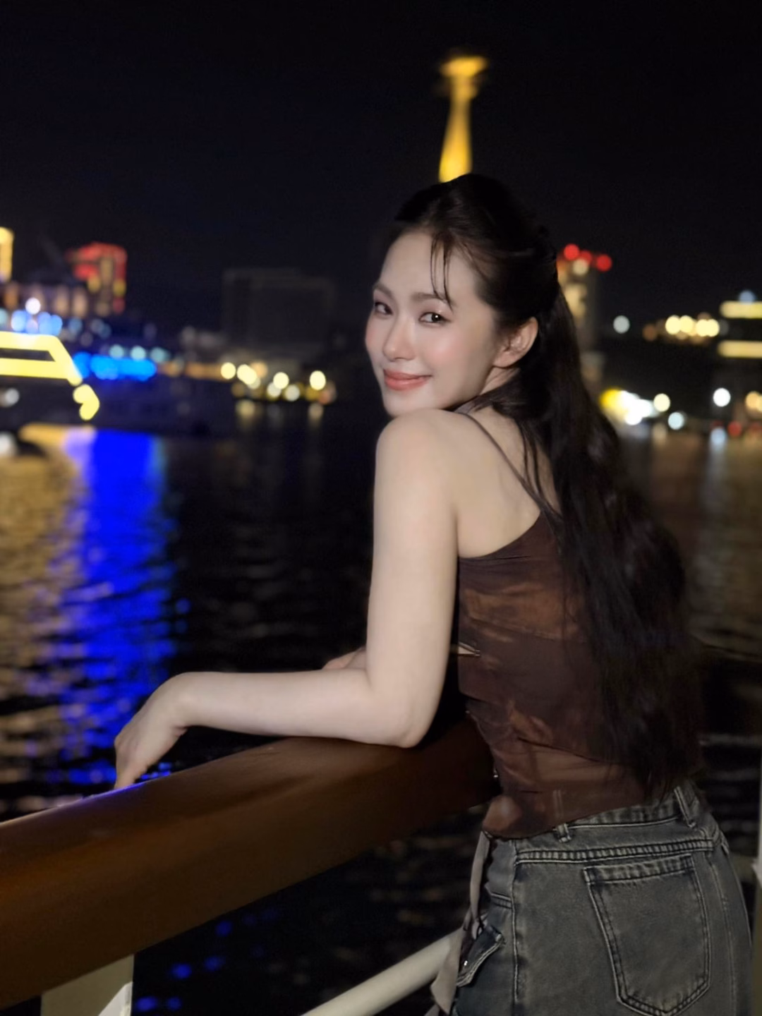 Lương Bích Hữu giảm 17kg, tỏa sáng với nhan sắc trẻ trung ở tuổi 41