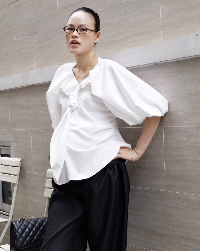 Siêu mẫu Tuyết Lan khoe body sau 8 tháng mang thai Tuyết Lan bầu sắp vỡ chum vẫn slay hết nấc.