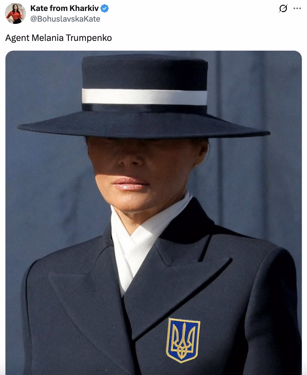 Vết bầm tím trên tay Tổng thống Trump gây chú ý, có phải do tuổi tác? X screenshot Kate from Kharkiv @BohuslavskaKate Agent Melania Trumpenko