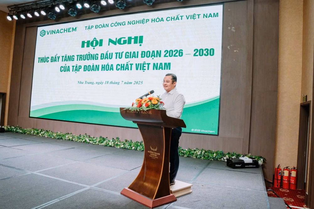 Vinachem tìm kiếm chiến lược tăng trưởng trong giai đoạn 2026-2030 Ông Phùng Quang Hiệp, Bí thư Đảng ủy, Chủ tịch HĐTV Vinachem: Muốn thúc đẩy tăng trưởng thì phải hành động ngay từ bây giờ, nếu không mọi kế hoạch sẽ chỉ nằm trên giấy.