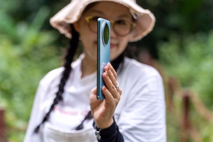 Vivo Y39 5G – Siêu phẩm smartphone tầm trung với thiết kế độc đáo và công nghệ vượt trội Công nghệ BlueVolt giúp viên pin 6.500 mAh của vivo Y39 5G, sạc nhanh 44W.