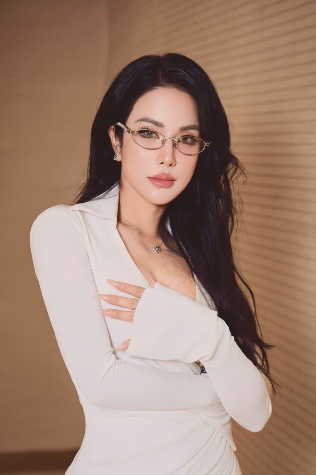 Diệp Lâm Anh gặp bão dư luận sau thông tin bị bắt vì chất cấm Sau họp báo của Jack, một bộ phận cư dân mạng tấn công Diệp Lâm Anh