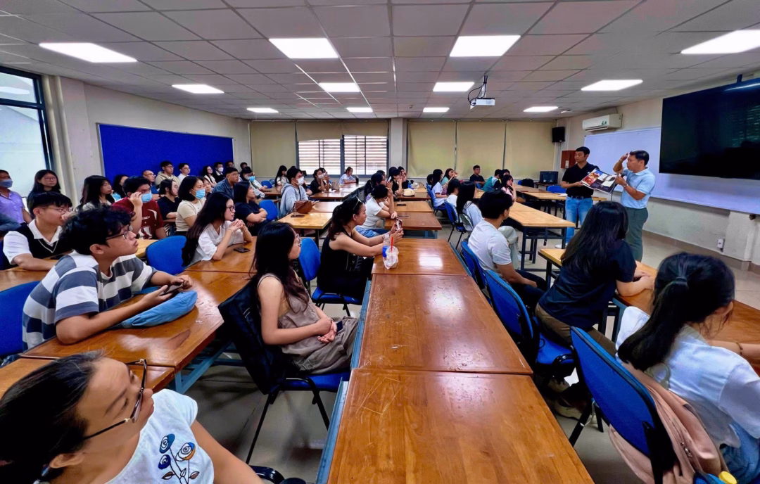 Các ngành học thuộc chương trình liên kết với Trường Đại học Công nghệ Swinburne của Trường Đại học Kiến trúc Thành phố Hồ Chí Minh luôn nhận được sự quan tâm, đăng ký của nhiều phụ huynh và học sinh. Ảnh: NTCC.