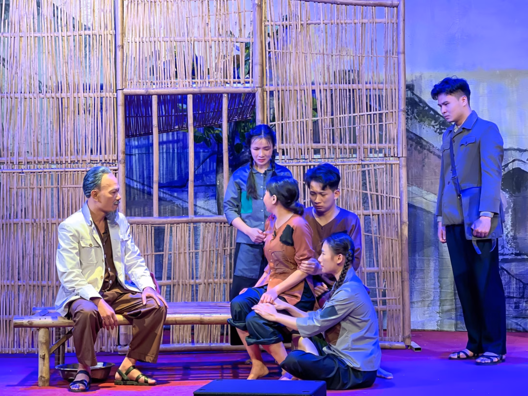 H&igrave;nh ảnh diễn vi&ecirc;n trong vở kịch ngắn &lsquo;Đo&agrave;n kết l&agrave; sức mạnh&rsquo;