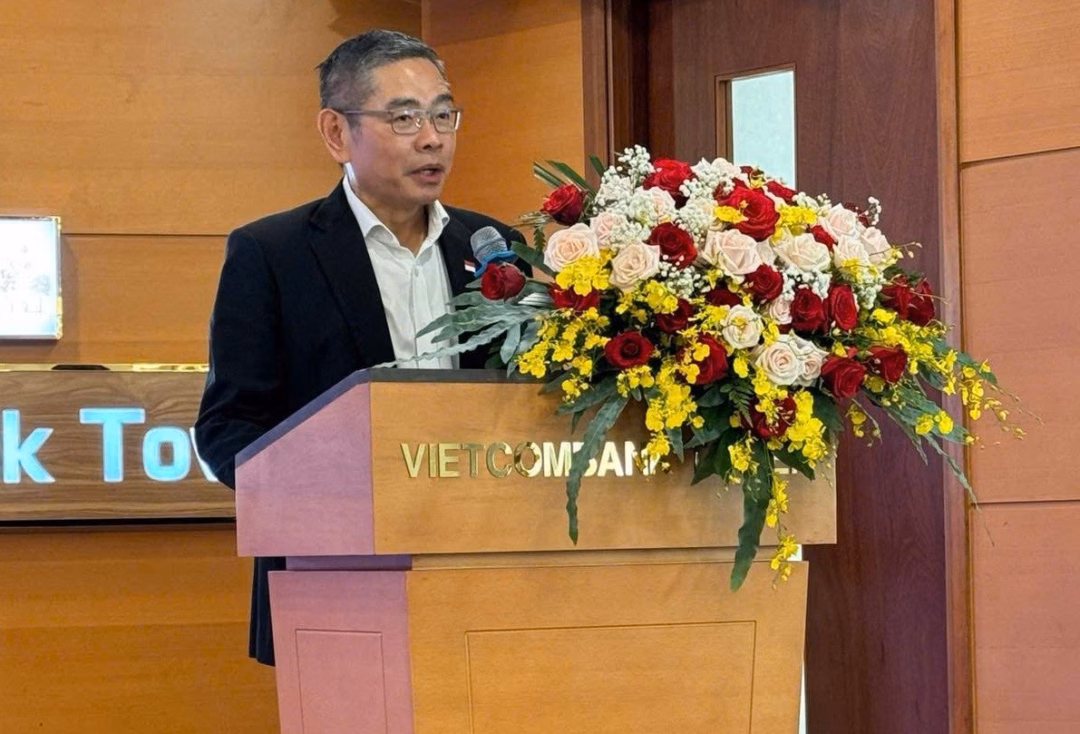 Kết nối doanh nghiệp lớn và khởi nghiệp trong xây dựng tương lai Ông Pang Te Cheng, Tổng Lãnh sự Singapore tại Thành phố Hồ Chí Minh phát biểu tại Chương trình. (Ảnh: Sơn Hải)