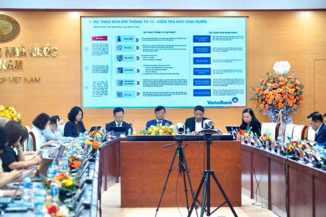 Ngân hàng Nhà nước ‘chạy đua’ nâng cao quản trị rủi ro theo Basel III Quang cảnh hội thảo