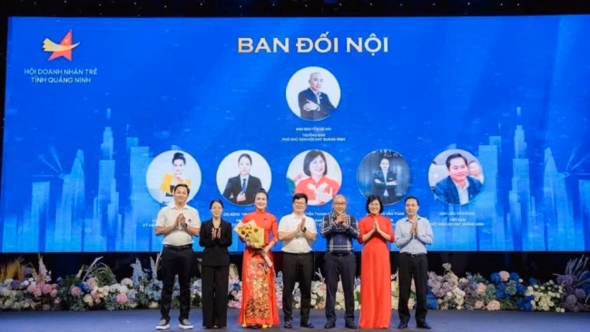 Tín dụng tăng 9,9% trong 6 tháng, tiền tệ và vốn tăng trưởng mạnh Vụ lật tàu Quảng Ninh: Chúng tôi đồng hành cùng các anh, chị