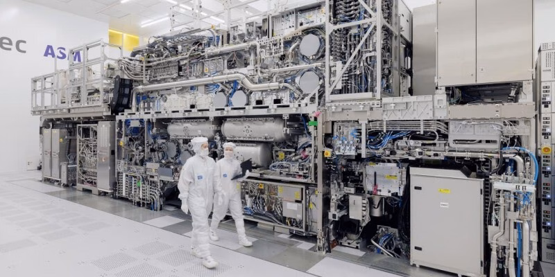 Gã khổng lồ chip ASML có thể chật vật với kế hoạch tăng trưởng do thuế quan Mỹ