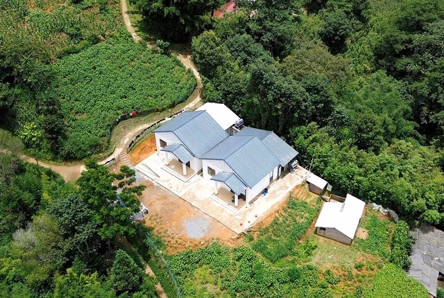 Lào Cai: 28 hộ dân xã Y Tý được tặng nhà mới sau mưa lũ kinh hoàng