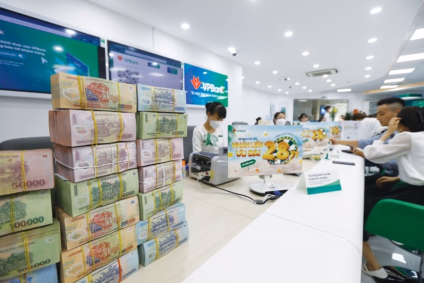 Nhiều ngân hàng tăng trưởng tín dụng hàng chục nghìn tỷ đồng trong 6 tháng