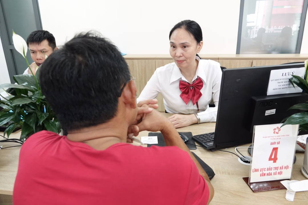 TPHCM: Người dân 75 tuổi đánh giá cao chất lượng dịch vụ hành chính công