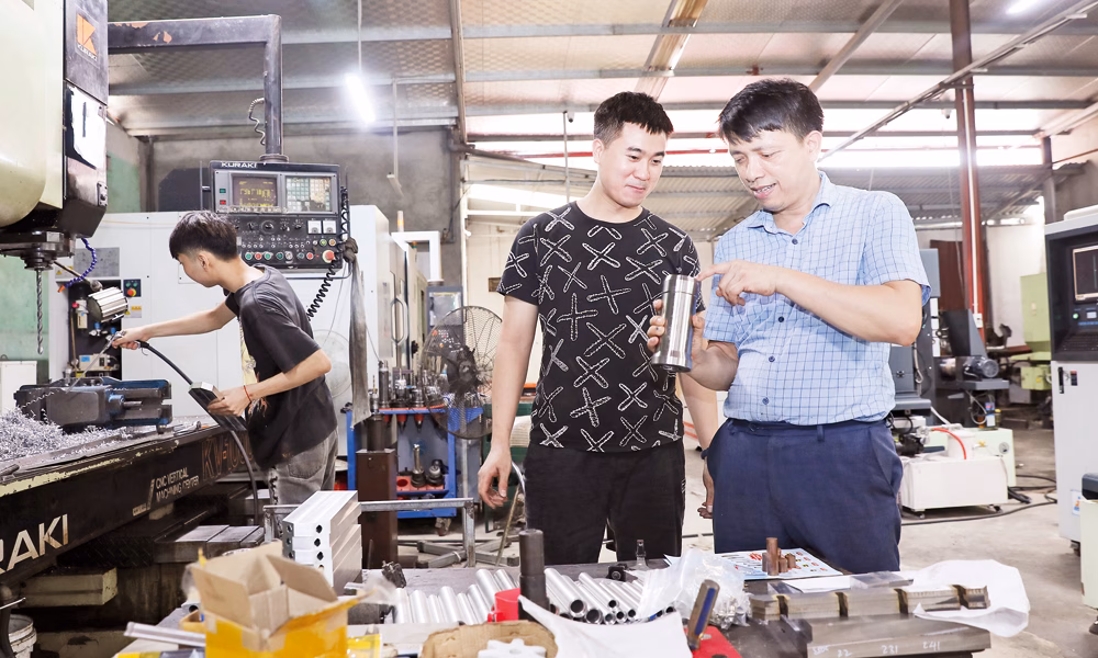 Cửa hàng thời trang Bắc Ninh chật vật vì khách chuyển sang mua online